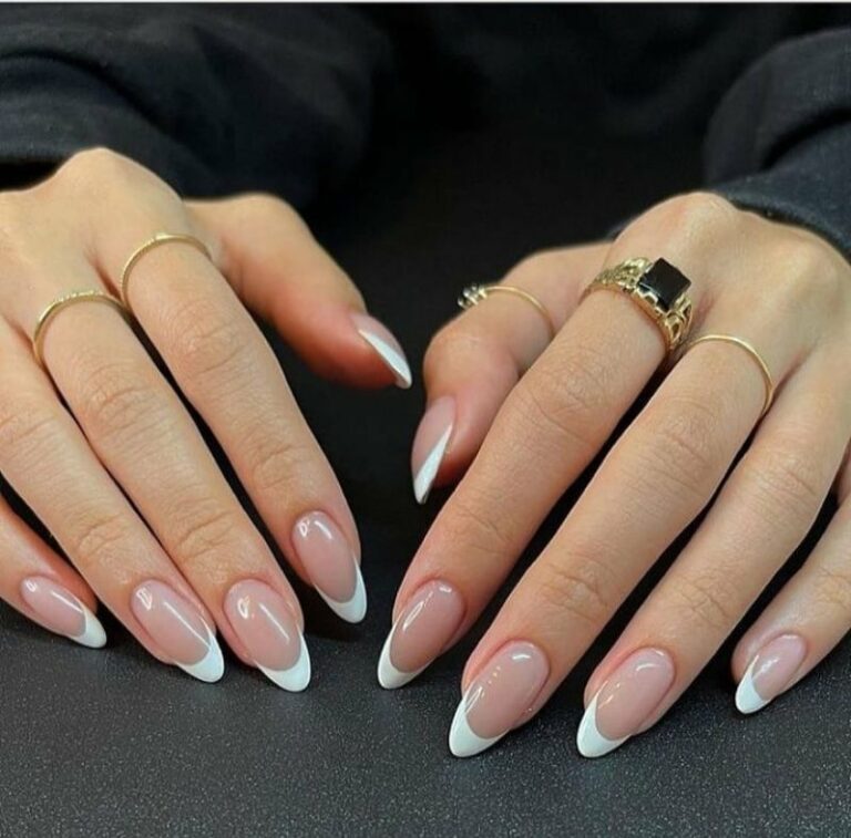 French Nails Design That Makes Your Hands Look Elegant