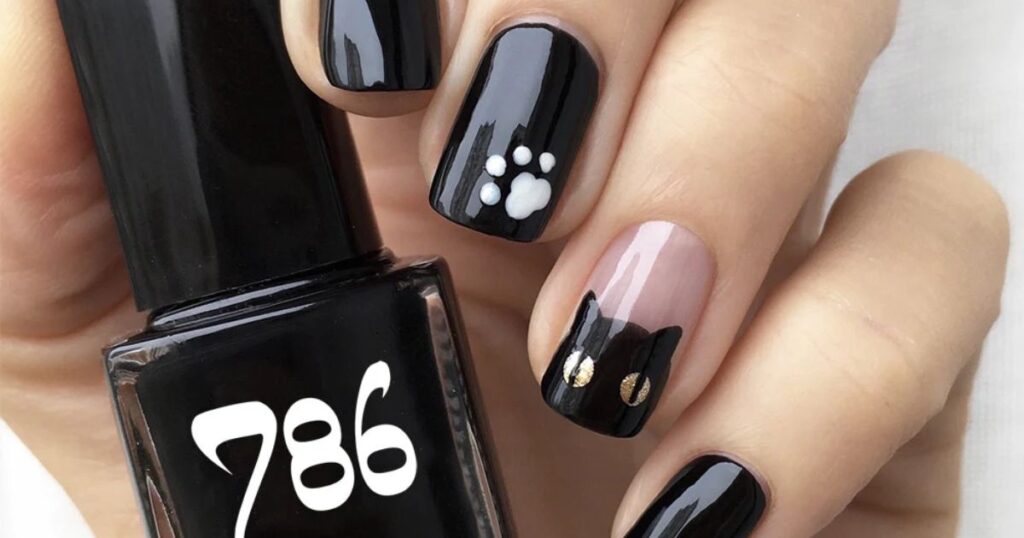 Black Cat Accent Nail Design
