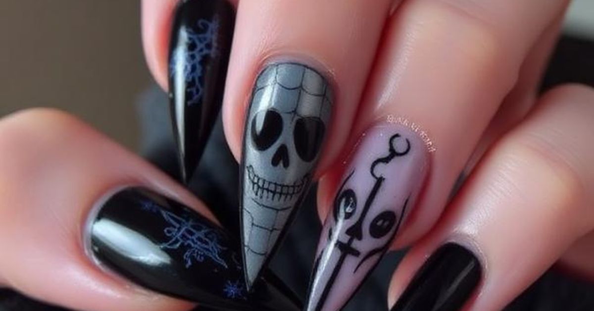 28+ Spooky Nails That Can Only Scare Away Bad Vibes