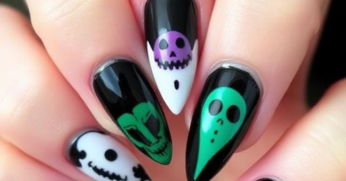 20+ Halloween Nail Inspo To Catch Glances Left and Right